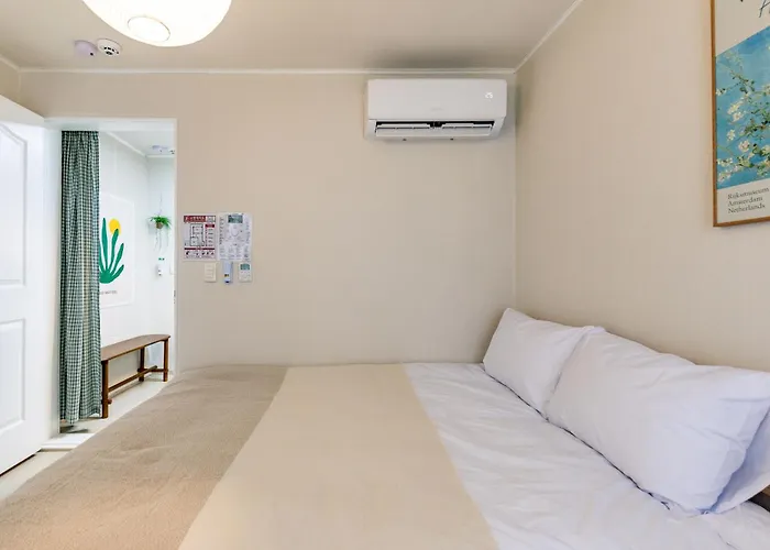 Apartment Menua Station Arex 2br 3beds Private Myeongdong Hongdae Ddp *