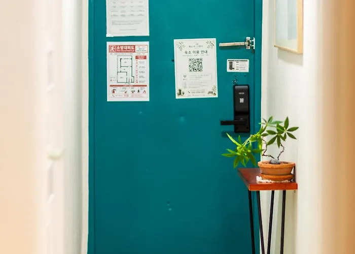 Menua Station Arex 2br 3beds Private Myeongdong Hongdae Ddp *