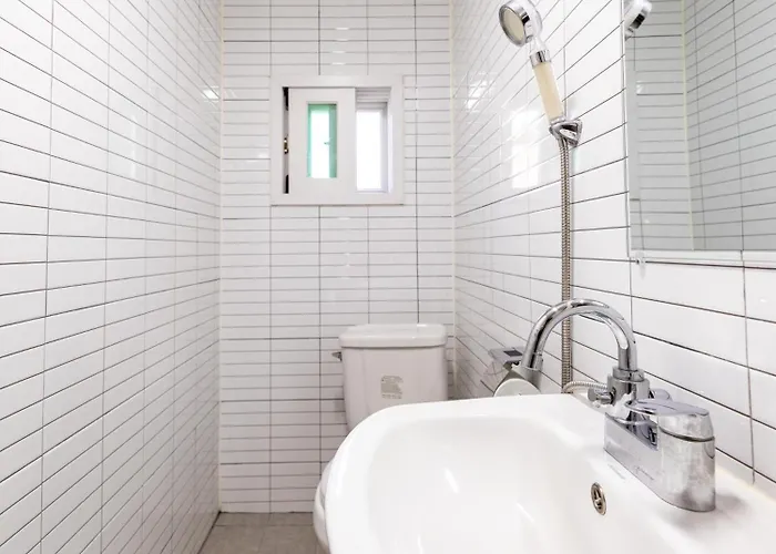 Apartment Menua Station Arex 2br 3beds Private Myeongdong Hongdae Ddp Seoul